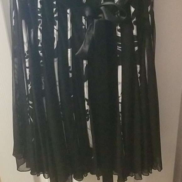 J.R. Nites Carol Lin 22W party dress NEW - Picture 3 of 6